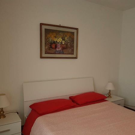 In Centro A Saint Vincent Apartment Ngoại thất bức ảnh