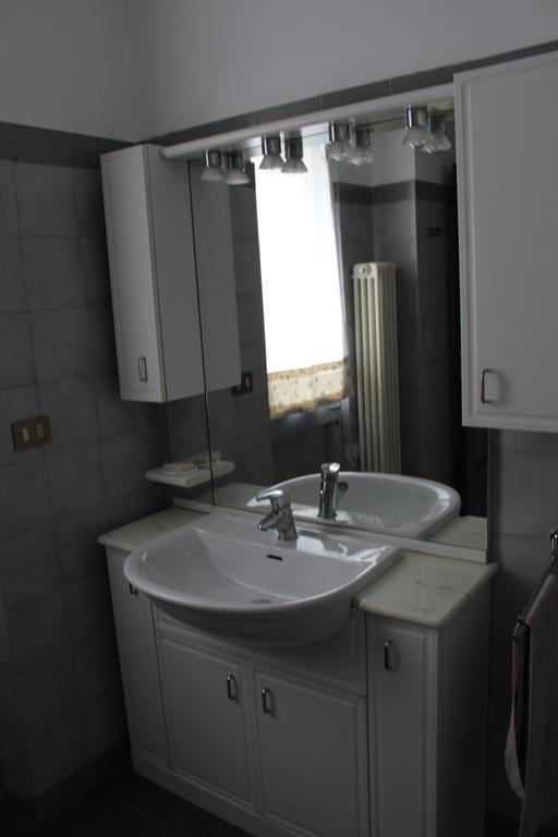 In Centro A Saint Vincent Apartment Ngoại thất bức ảnh