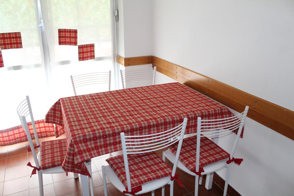 In Centro A Saint Vincent Apartment Ngoại thất bức ảnh